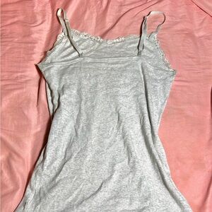 gray tank top